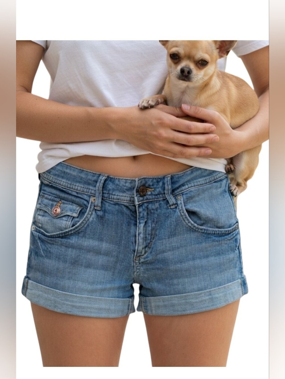 H&M Shorts Denim Mid-Rise Cuffed Denim Size 8 Medium Wash Cotton 5-Pocket